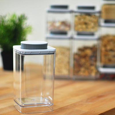 Everlock Turn&Lock airtight food storage containers for organizer